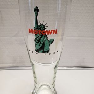 Motown Cafe New York 20 oz Glass with Statue of Liberty